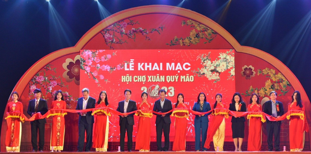   Khai mạc hội chợ Xuân Quý Mão 2023